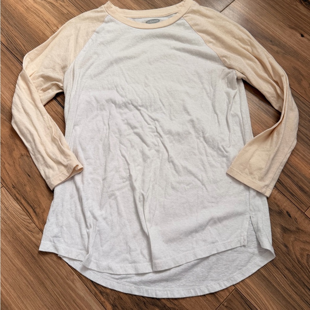 Old Navy Cream and White Raglan Sleeve Top